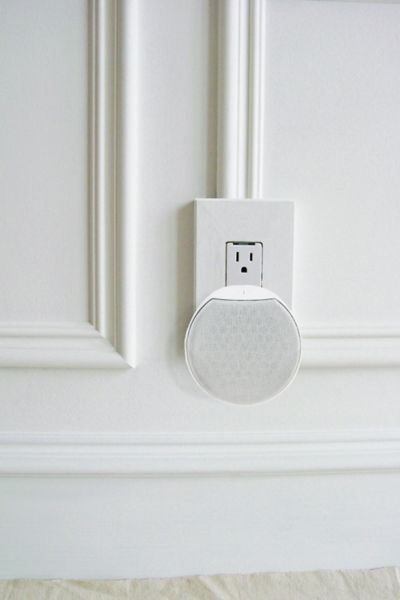 Oc Acoustic Newport Plug-in Outlet Bluetooth Speaker In Gray/white At Urban Outfitters