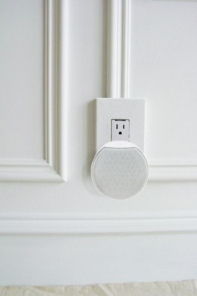 Newport Plug-in Outlet Bluetooth Speaker