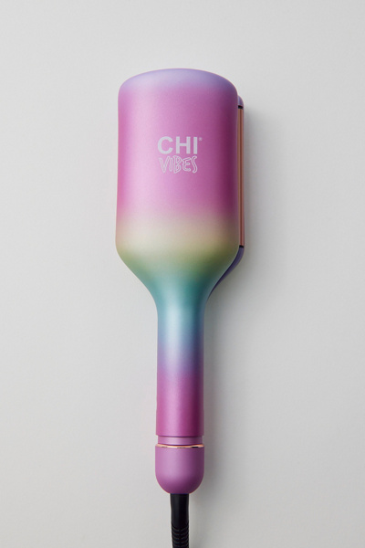 CHI Vibes “Hollywood Waves” XXL Waver | Urban Outfitters