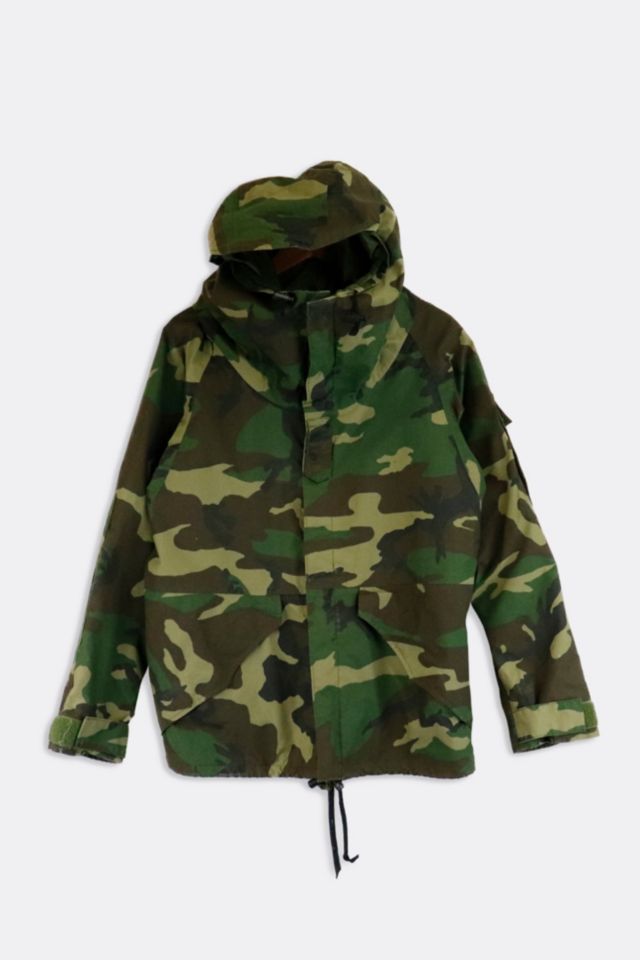 Vintage Camo Jacket With Hood | Urban Outfitters