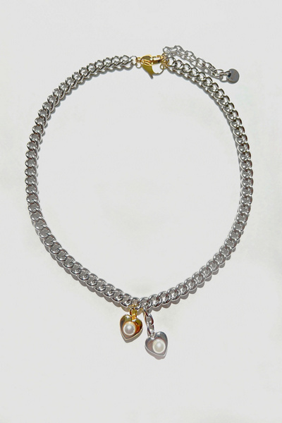 きりみOurlegacy2CM CHOKER LOVE AND TEARS RIMOR Double Venus Heart Choker Necklace | Urban Outfitters