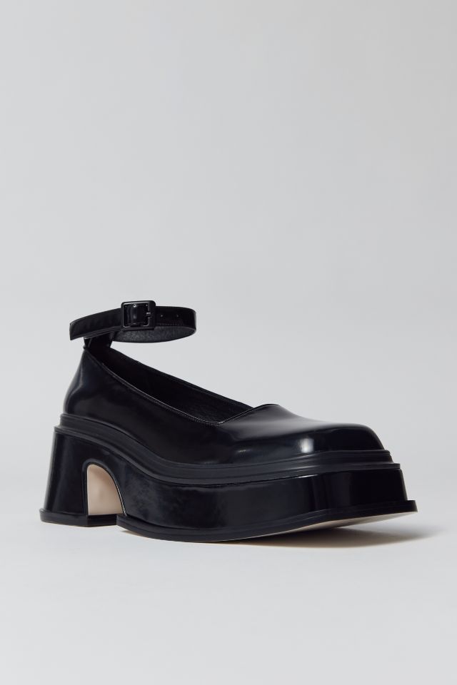 Mary jane 2024 jeffrey campbell