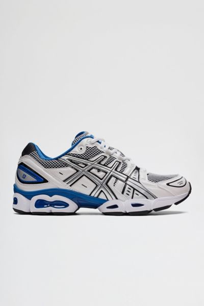 Asics Gel-nimbus 9 Sportstyle Sneakers In White/lake Drive