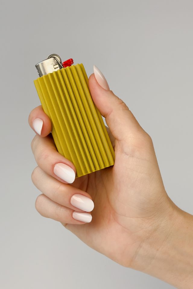 Me Make Pretty Mars Lighter Case #2
