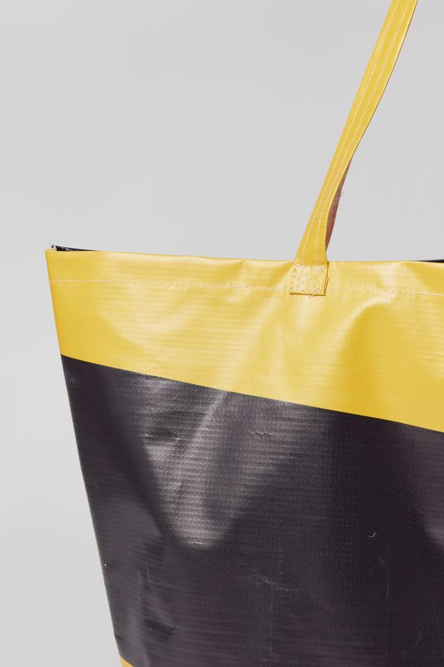 Urban Renewal Remade Large Vinyl Tote Bag | Urban Outfitters
