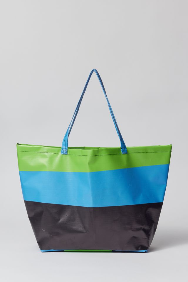 Urban Renewal Remade Large Vinyl Tote Bag | Urban Outfitters