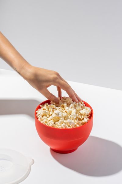 W & P Silicone Popcorn Popper In Red