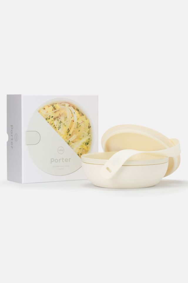 Cream Ceramic Salad Bowl with Silicone Wrap and Lid