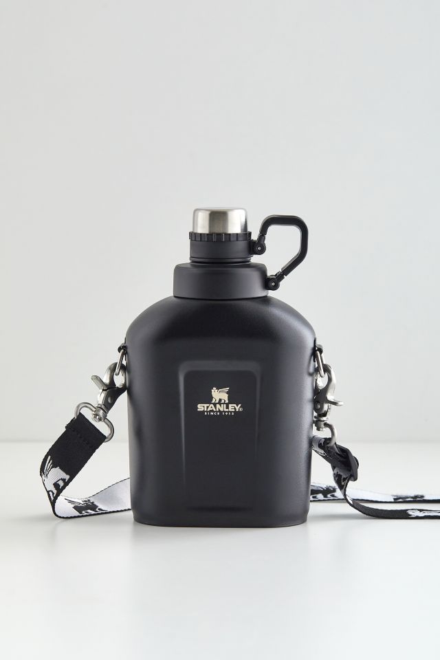 Stanley 1.1 qt. Legendary Classic Canteen - Sold Out Online - Black