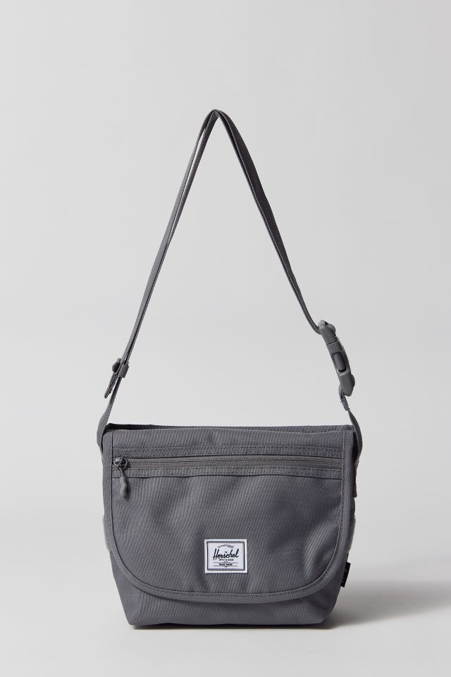 Herschel messenger shop bag canada