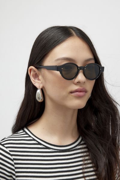 Urban Renewal Vintage The Beat Round Sunglasses Urban Outfitters 