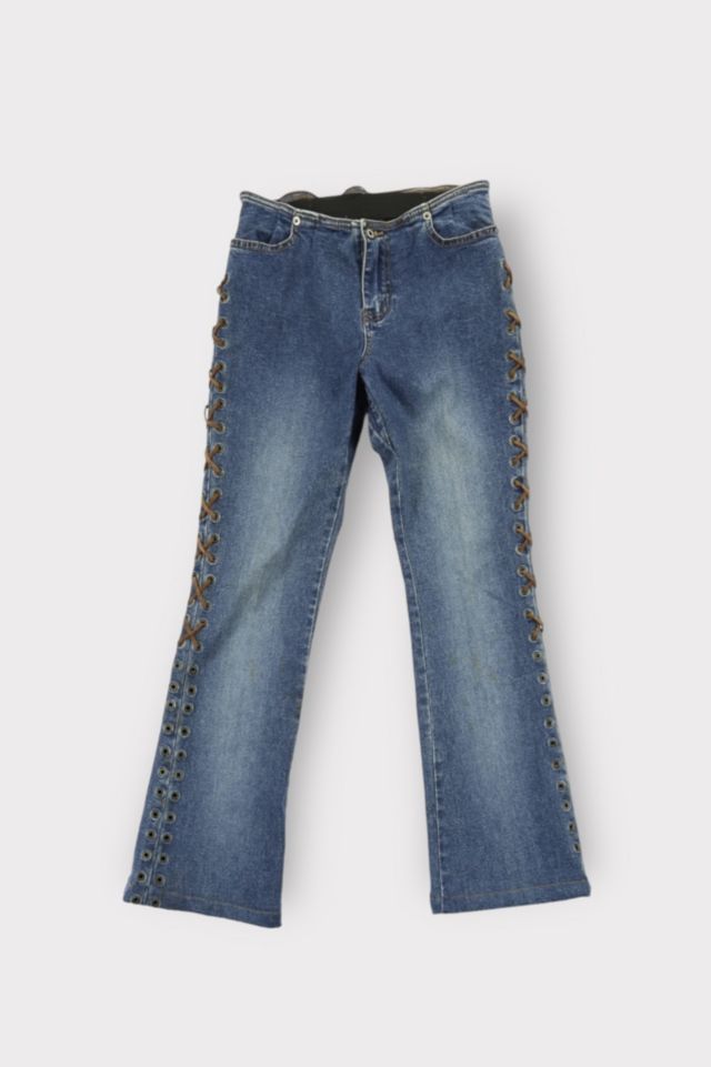 Vintage Y2K Low Rise Medium Wash Flare Jeans | Urban Outfitters