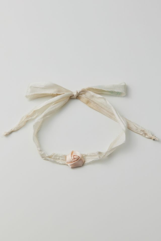 IVORY SILK ROSETTE RIBBON CHOKER