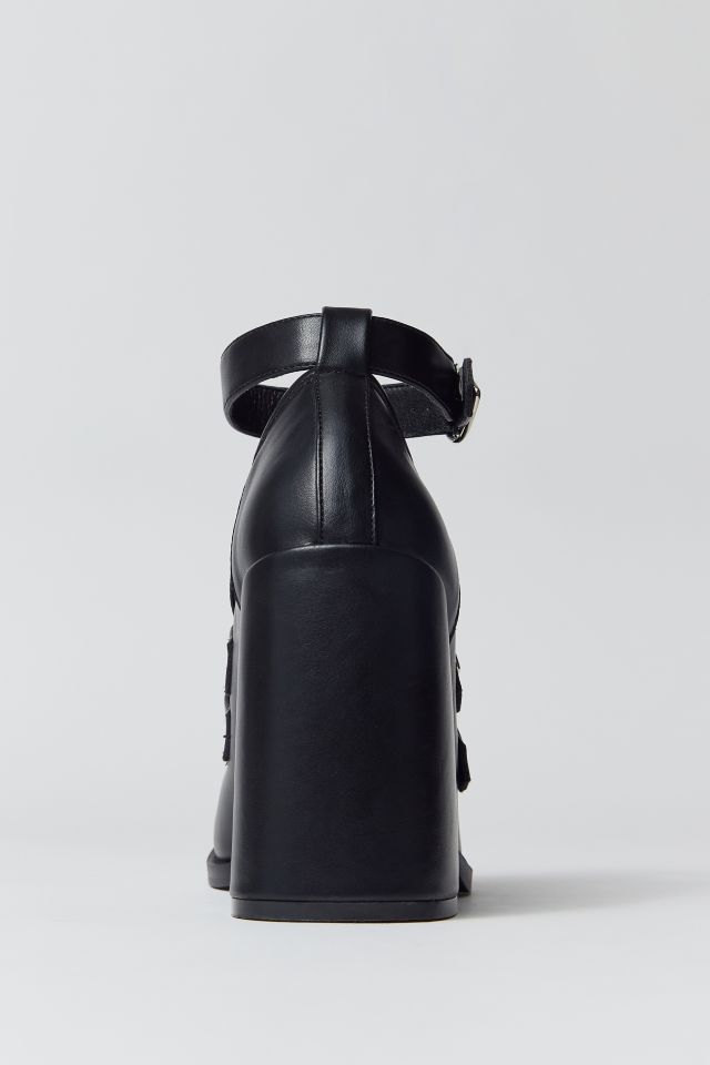 KOI Cold Connection Heart Heel #2