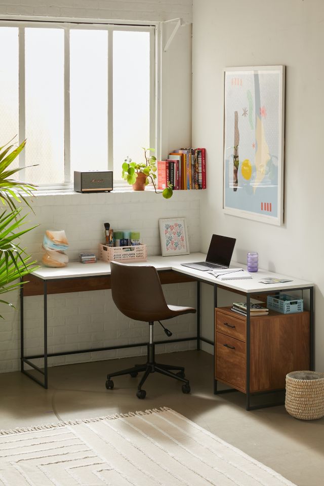 Serene Computer Desk