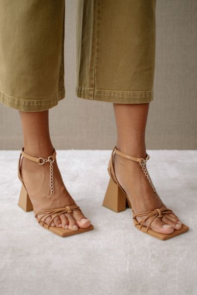 ALOHAS CACTUS LEATHER HEELED SANDAL IN CAMEL, WOMEN'S AT URBAN OUTFITTERS