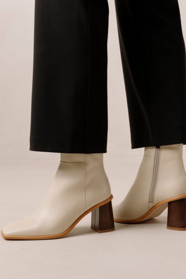 ALOHAS West Cape Leather Ankle Boot | Urban Outfitters