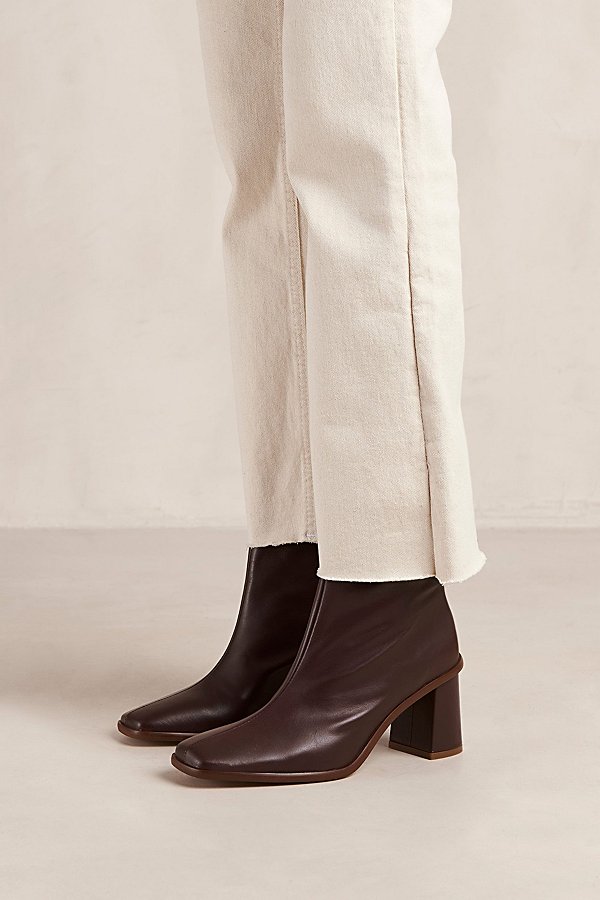 ALOHAS WEST CAPE LEATHER ANKLE BOOT IN WINE BURGUNDY, WOMEN'S AT URBAN OUTFITTERS