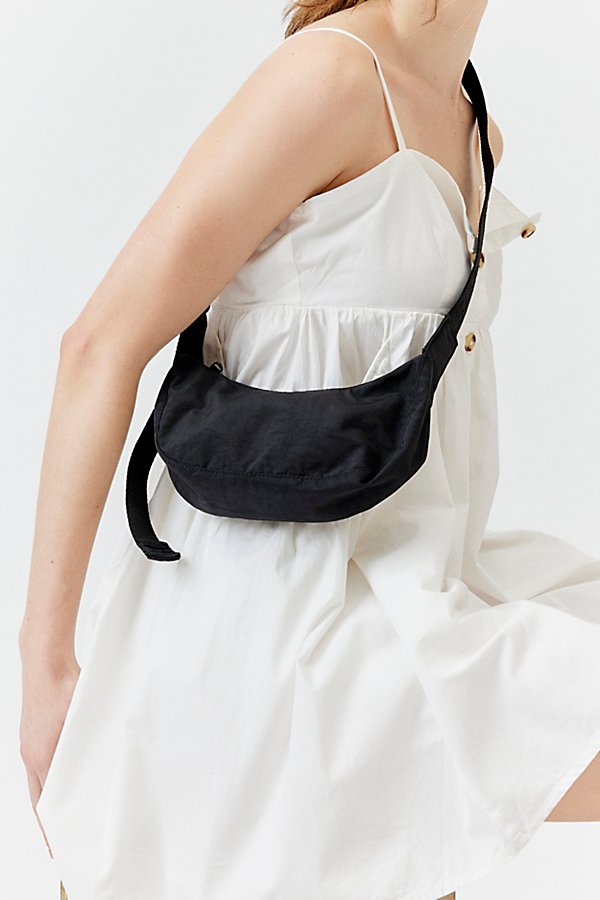Baggu Uo Exclusive Mini Nylon Crescent Bag In Black