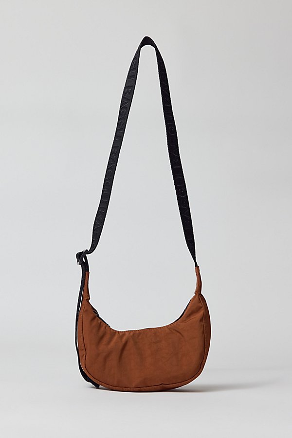 Baggu Uo Exclusive Mini Nylon Crescent Bag In Brown