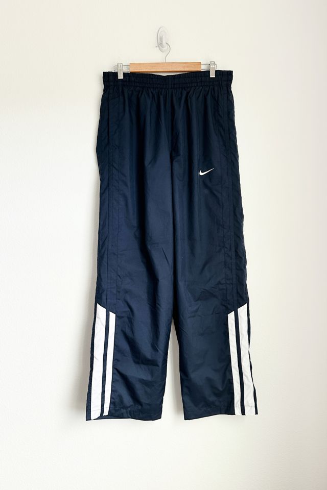 Nike windbreaker 2024 adidas pants