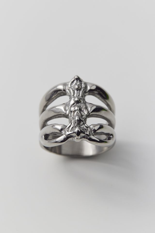 日本未入荷 Personal Fears - RIBCAGE RING Personal Fears Ribcage Ring | Urban Outfitters