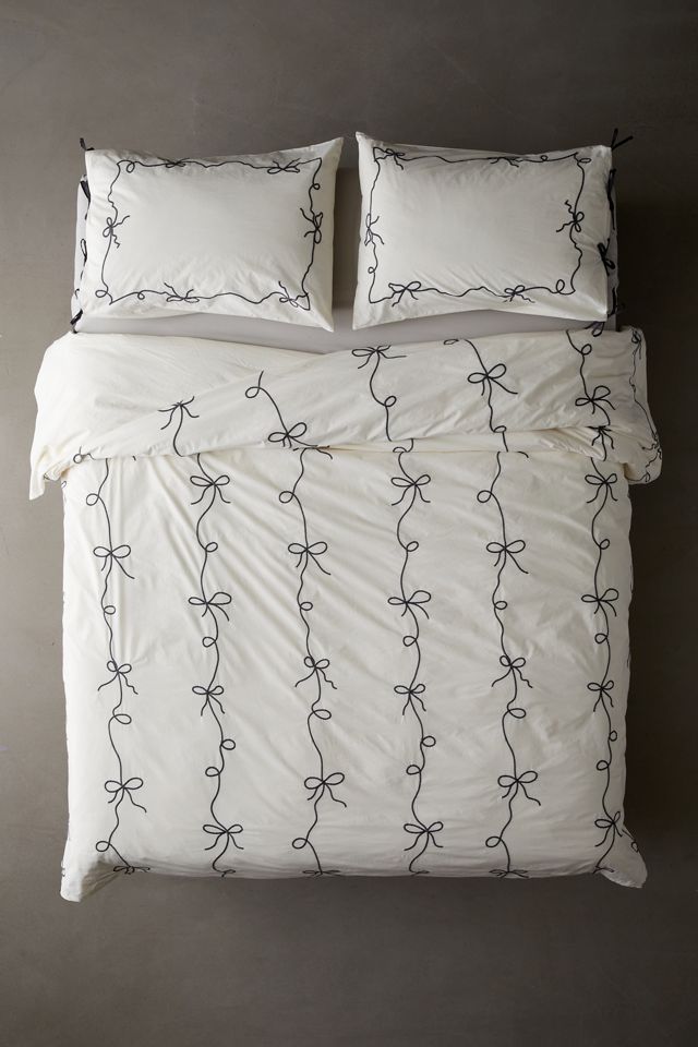 Lacey Bows Embroidered Duvet Cover