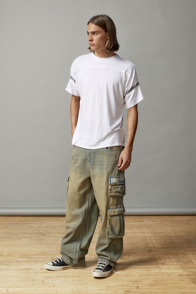 Relaxed Fit Cargo Pocket Jeans