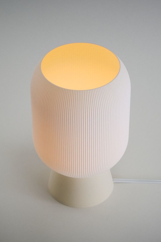 Honey & Ivy Table Lamp