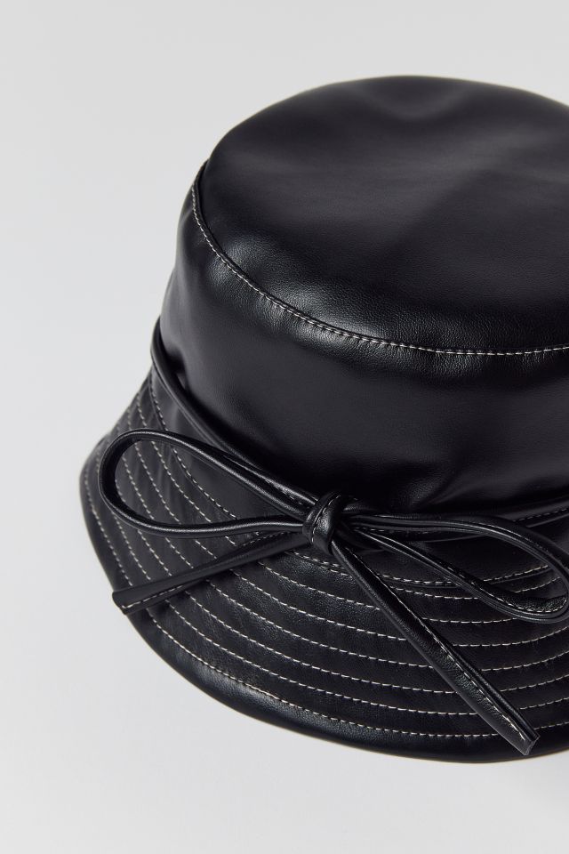 Chapeau cloche en simili cuir Tori #2