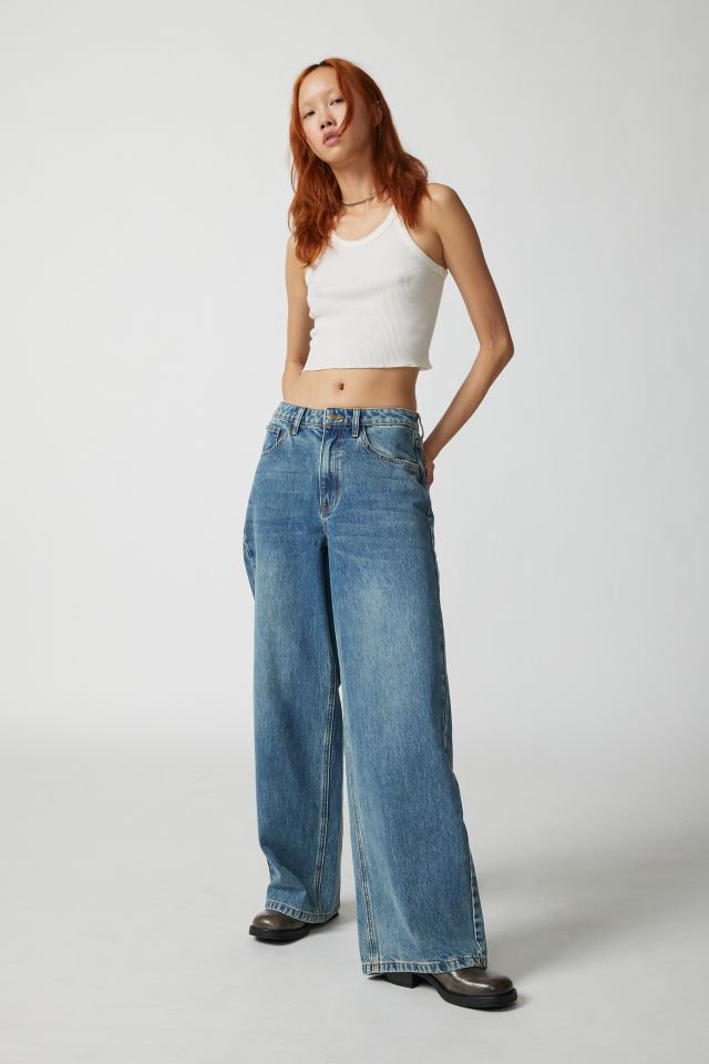 Relaxed Wide Leg Jean