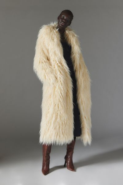 Silence + Noise Naomi Faux Fur Shaggy Coat | Urban Outfitters