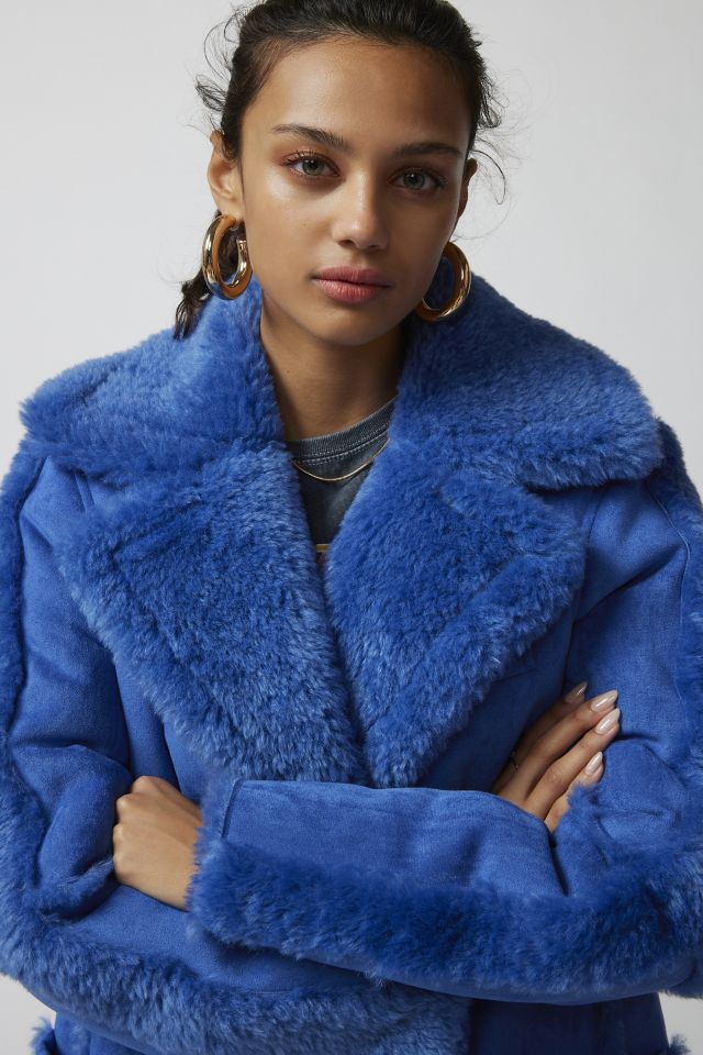 Kimchi Blue Connor Maxi Faux Fur Coat  Urban Outfitters Japan - Clothing,  Music, Home & Accessories