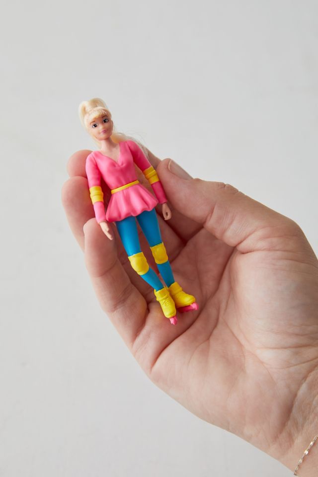 Figurine Barbie articulée la plus petite du monde #1