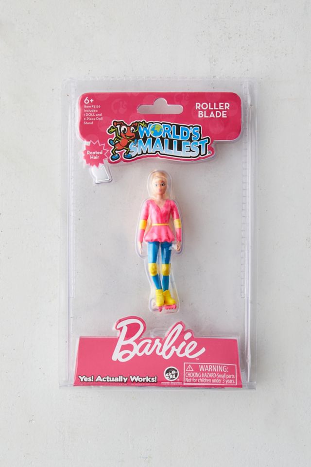 Figurine Barbie articulée la plus petite du monde #4