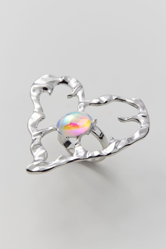 Statement Heart Ring | Urban Outfitters