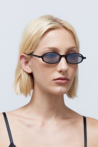 Urban Renewal Vintage Franklin Sunglasses In Charcoal