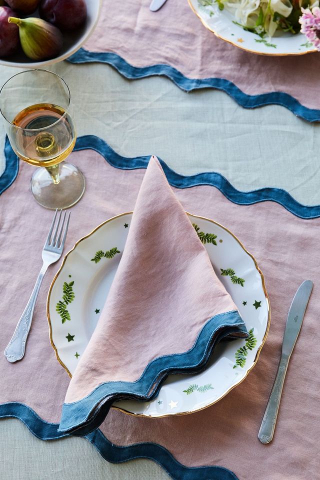 MagicLinen Napkin Set in Olive Green at Urban Outfitters