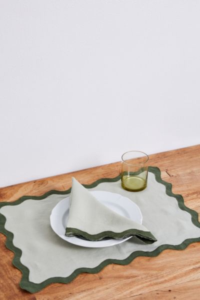 BED THREADS FRENCH FLAX LINEN SCALLOPED NAPKINS - SET OF 4 IN SAGE/OLIVE AT URBAN OUTFITTERS