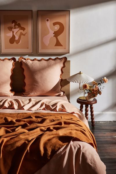 Bed Threads French Flax Linen Scalloped European Pillowcases - Set Of 2