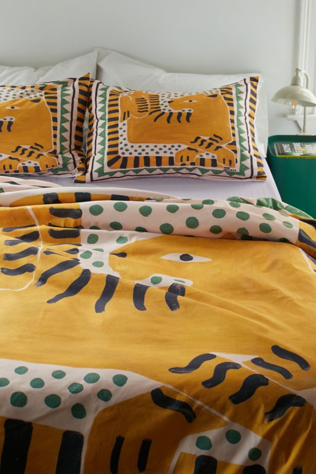 Urban outfitters shop tiger pillow