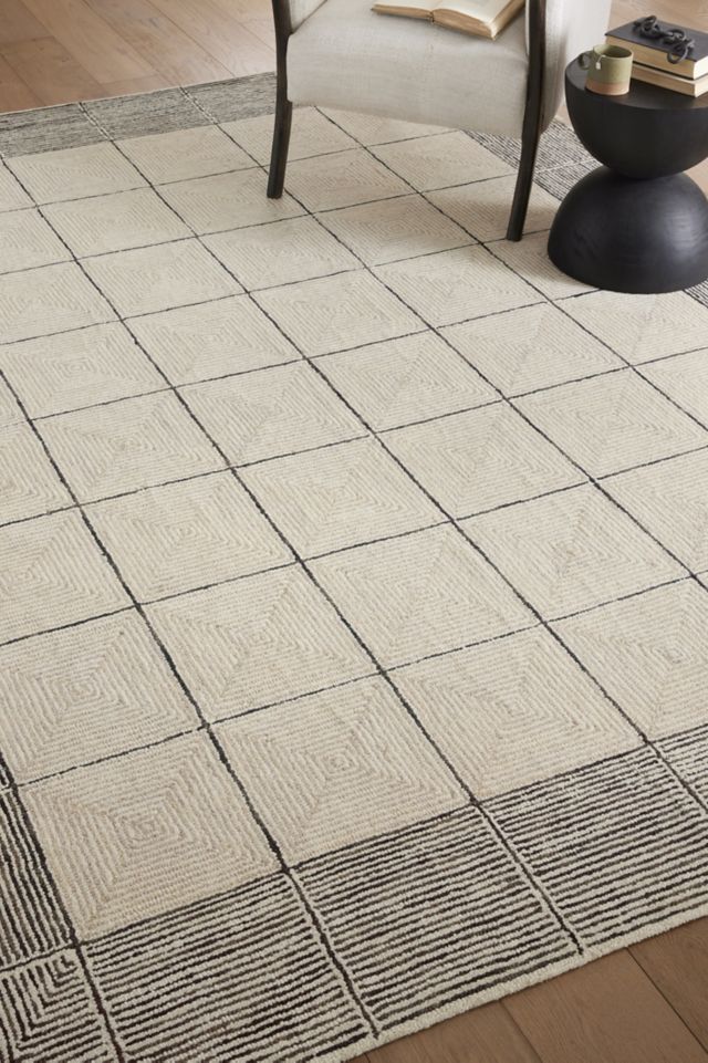Cream and Black Handmade Wool Tufted Area Rug