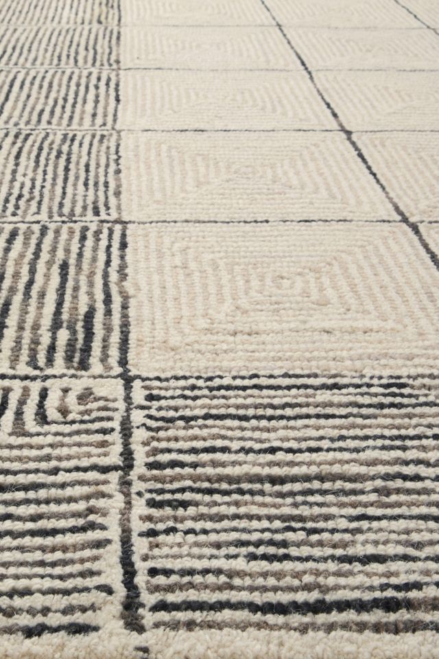 Cream and Black Handmade Wool Tufted Area Rug