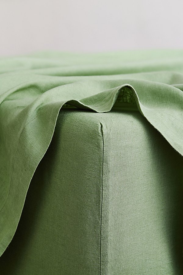 Bed Threads French Flax Linen Fitted Sheet In Pistachio At Urban Outfitters