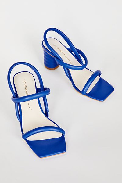 INTENTIONALLY BLANK KIFTON LEATHER HEEL IN ELECTRIC BLUE, WOMEN'S AT URBAN OUTFITTERS