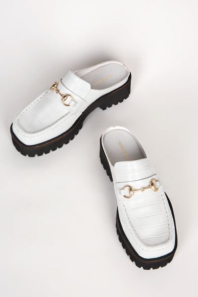 INTENTIONALLY BLANK KOWLOON LEATHER LOAFER MULE IN WHITE, WOMEN'S AT URBAN OUTFITTERS