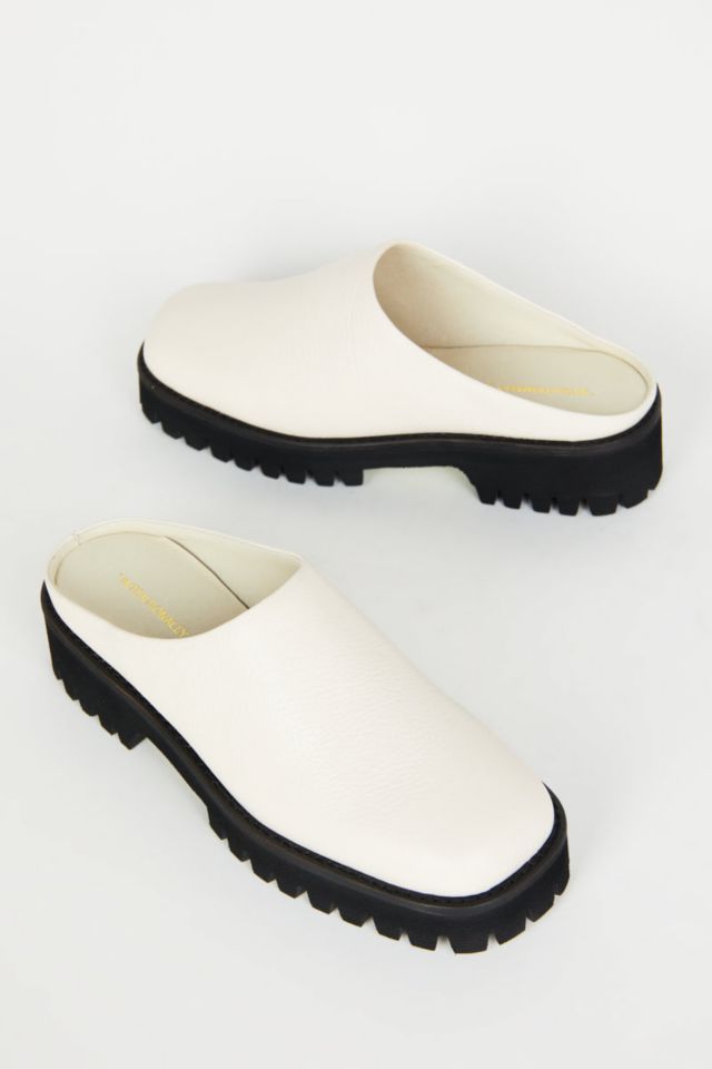 Intentionally Blank Rise Up Leather Lug Mule | Urban Outfitters