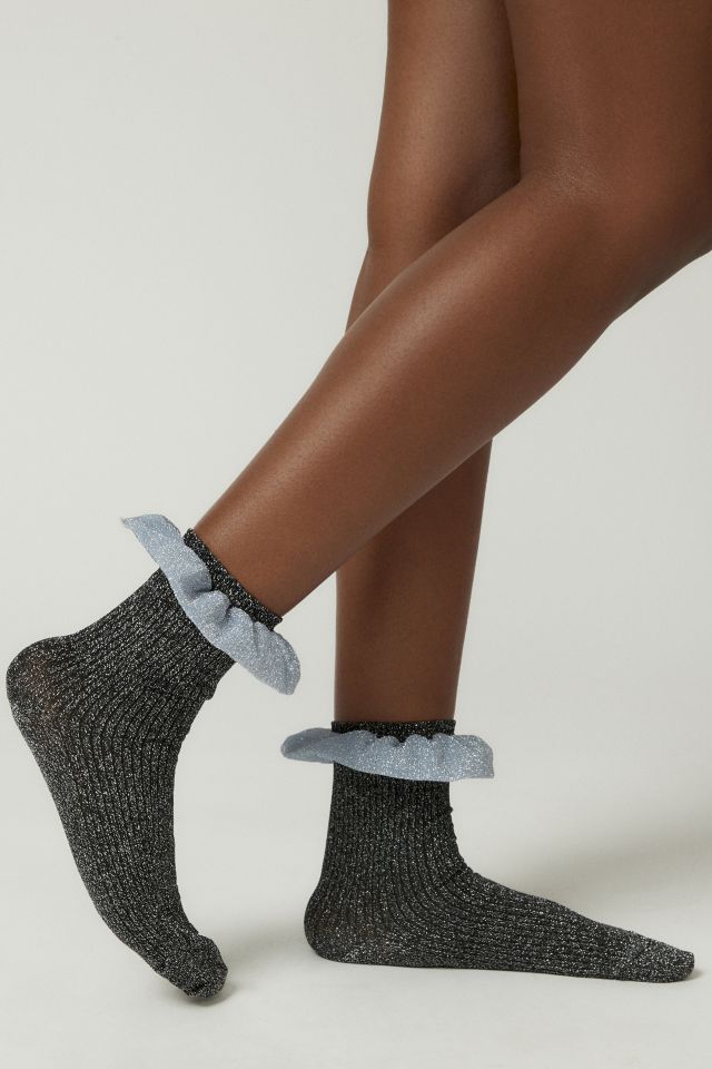 Happy Socks Marry Me Ruffle Half Crew Sock  Urban Outfitters Mexico -  Clothing, Music, Home & Accessories