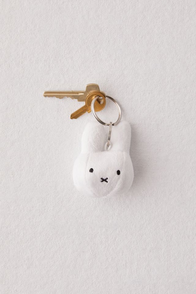 Miffy Keychain  Urban Outfitters Mexico - Clothing, Music, Home &  Accessories