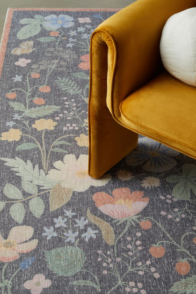 Black Floral Synthetic Flat Woven Rectangular Rug 3'-6" x 5'-6"